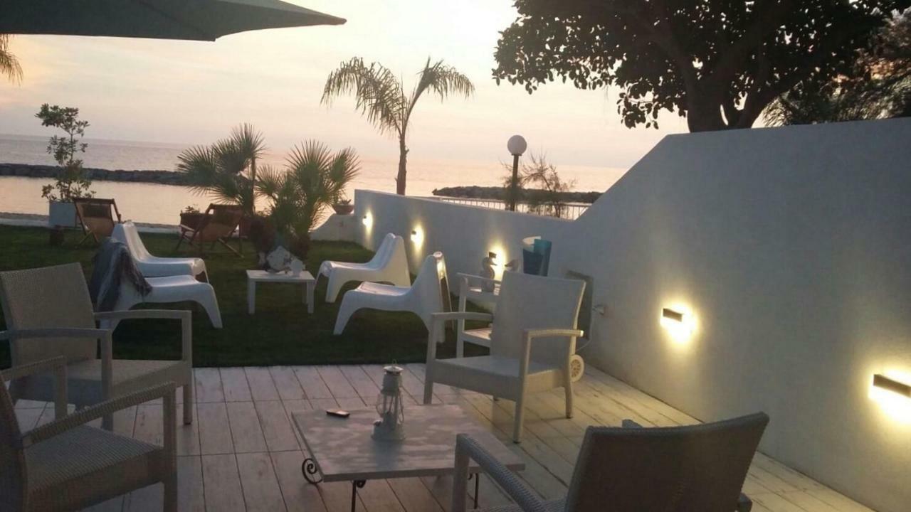 Villa A Diamante Sulla Spiaggia เบลเวเดเร มาริตตีโม ภายนอก รูปภาพ