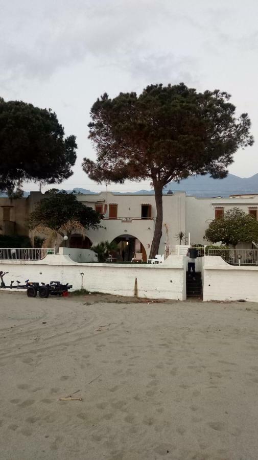 Villa A Diamante Sulla Spiaggia เบลเวเดเร มาริตตีโม ภายนอก รูปภาพ