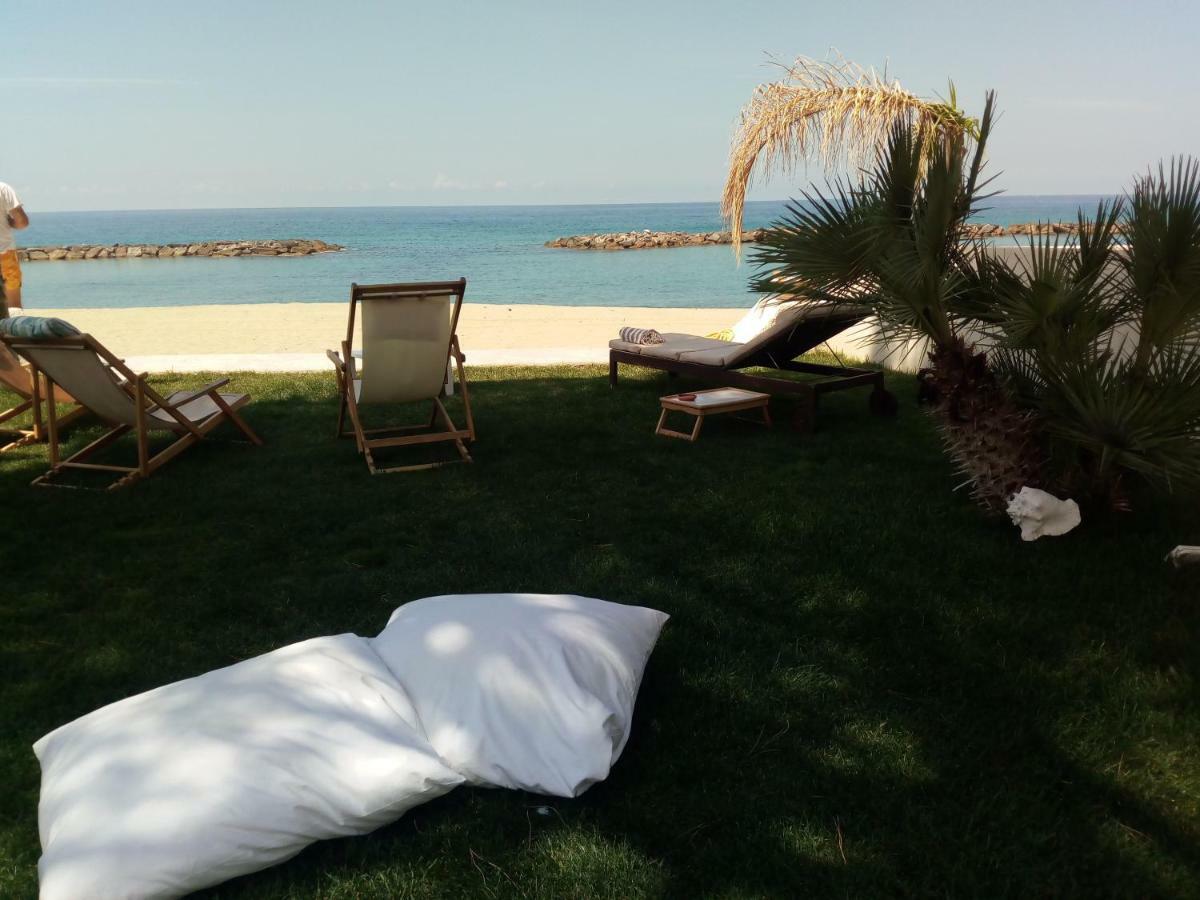 Villa A Diamante Sulla Spiaggia เบลเวเดเร มาริตตีโม ภายนอก รูปภาพ