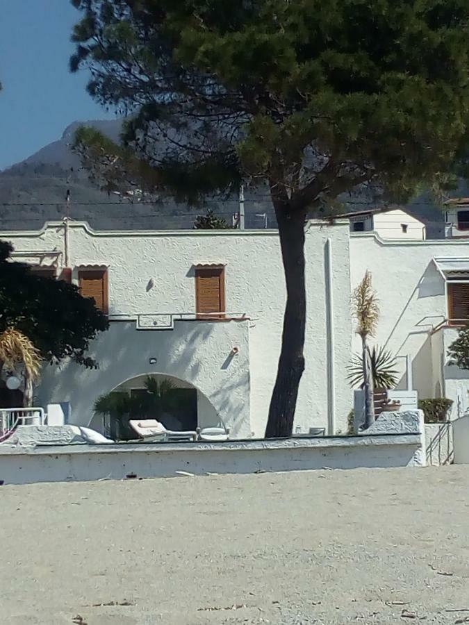 Villa A Diamante Sulla Spiaggia เบลเวเดเร มาริตตีโม ภายนอก รูปภาพ