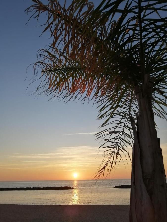 Villa A Diamante Sulla Spiaggia เบลเวเดเร มาริตตีโม ภายนอก รูปภาพ